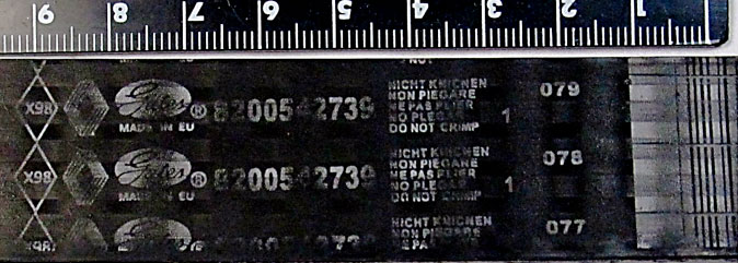 Фото 2.  Маркировка обозначений на фрагменте разорванного ремня ГРМ