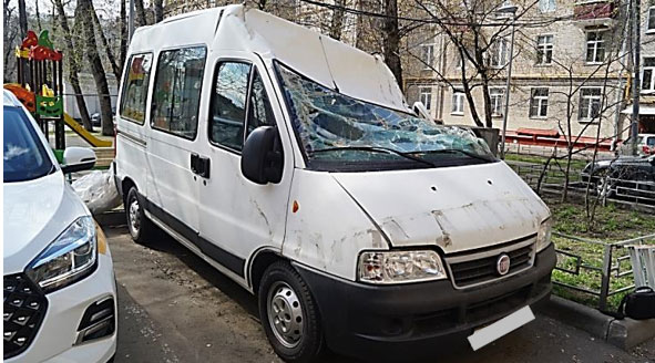 Фото 4. Вид автомобиля справа