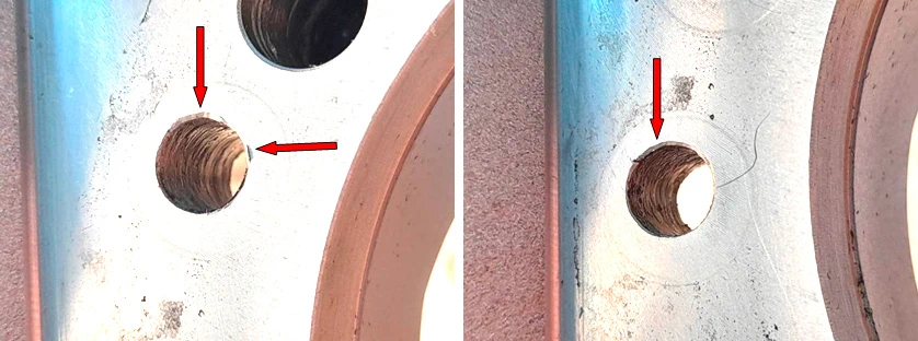 Фото 49,50. Повреждение металла в районе отверстий корпуса  – показано красной стрелкой